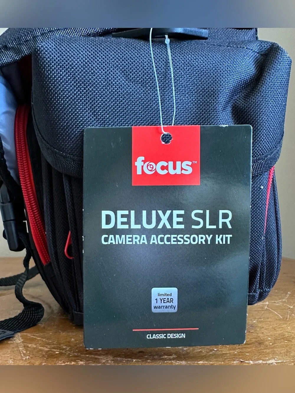 Focus Deluxe SLR Photo/Video Medium Camera Accessory Kit Case